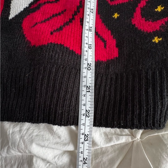 Vintage 80s HappyHolidaysChristmas Sweater Festive Knit with Snowman, Wreath - Picture 6 of 6